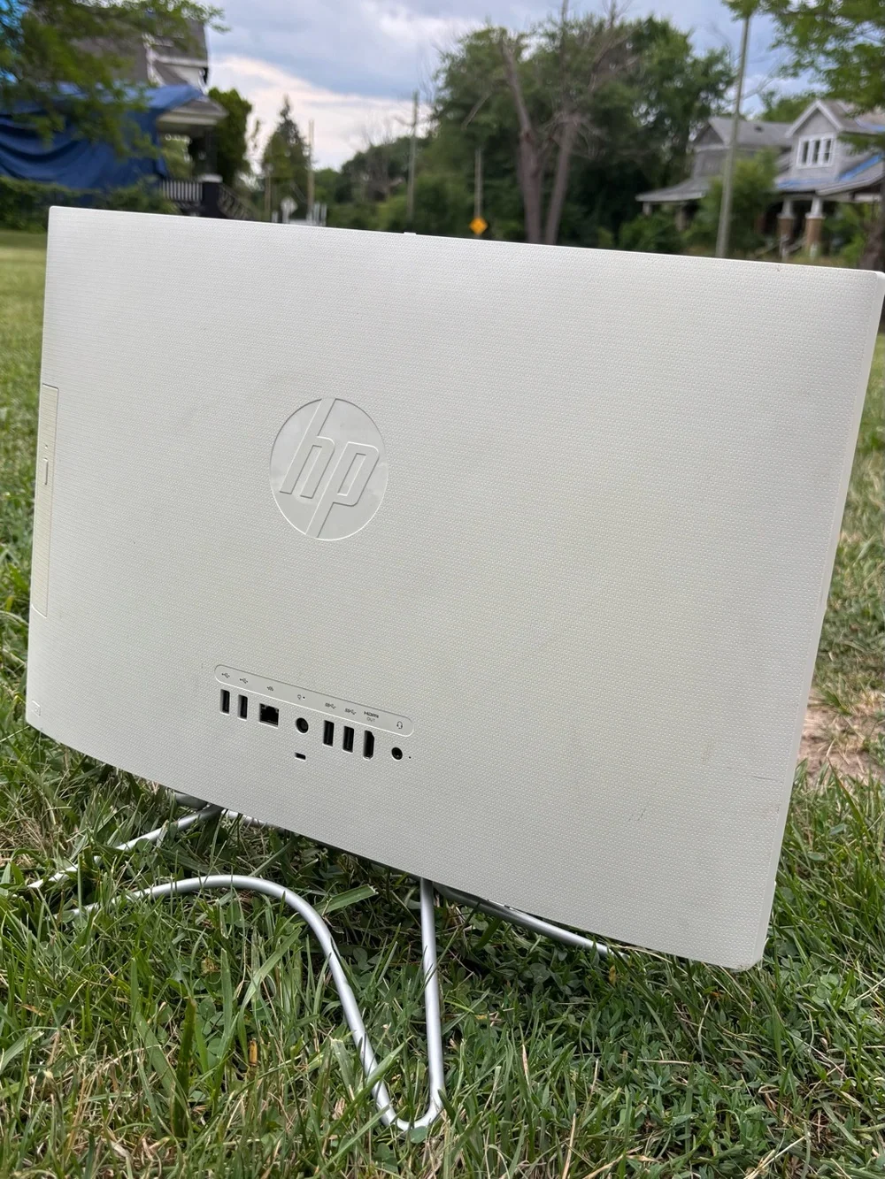 HP Silver All-in-One Monitor with Built-In Webcam